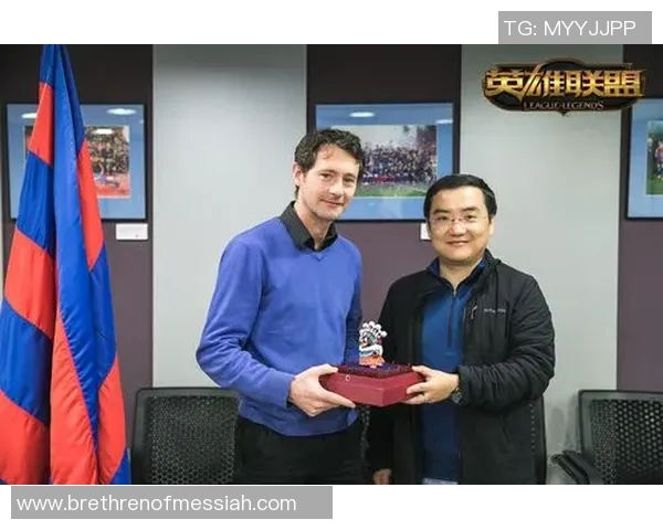 足球明星大型手办图片欣赏与收藏指南让你领略球场英雄的魅力与风采 足球明星大型手办图片欣赏与收藏指南让你领略球场英雄的魅力与风采